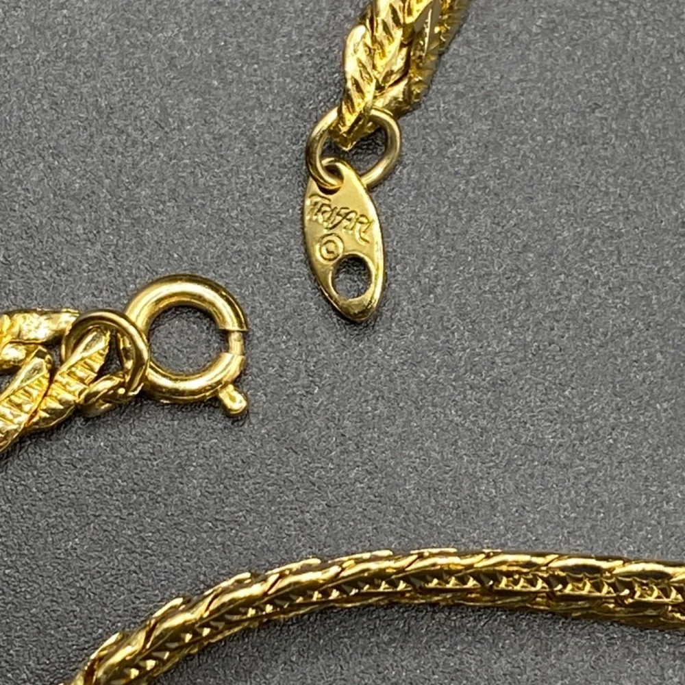 Vintage TRIFARI Gold Plated Flat Chain Link Necklace